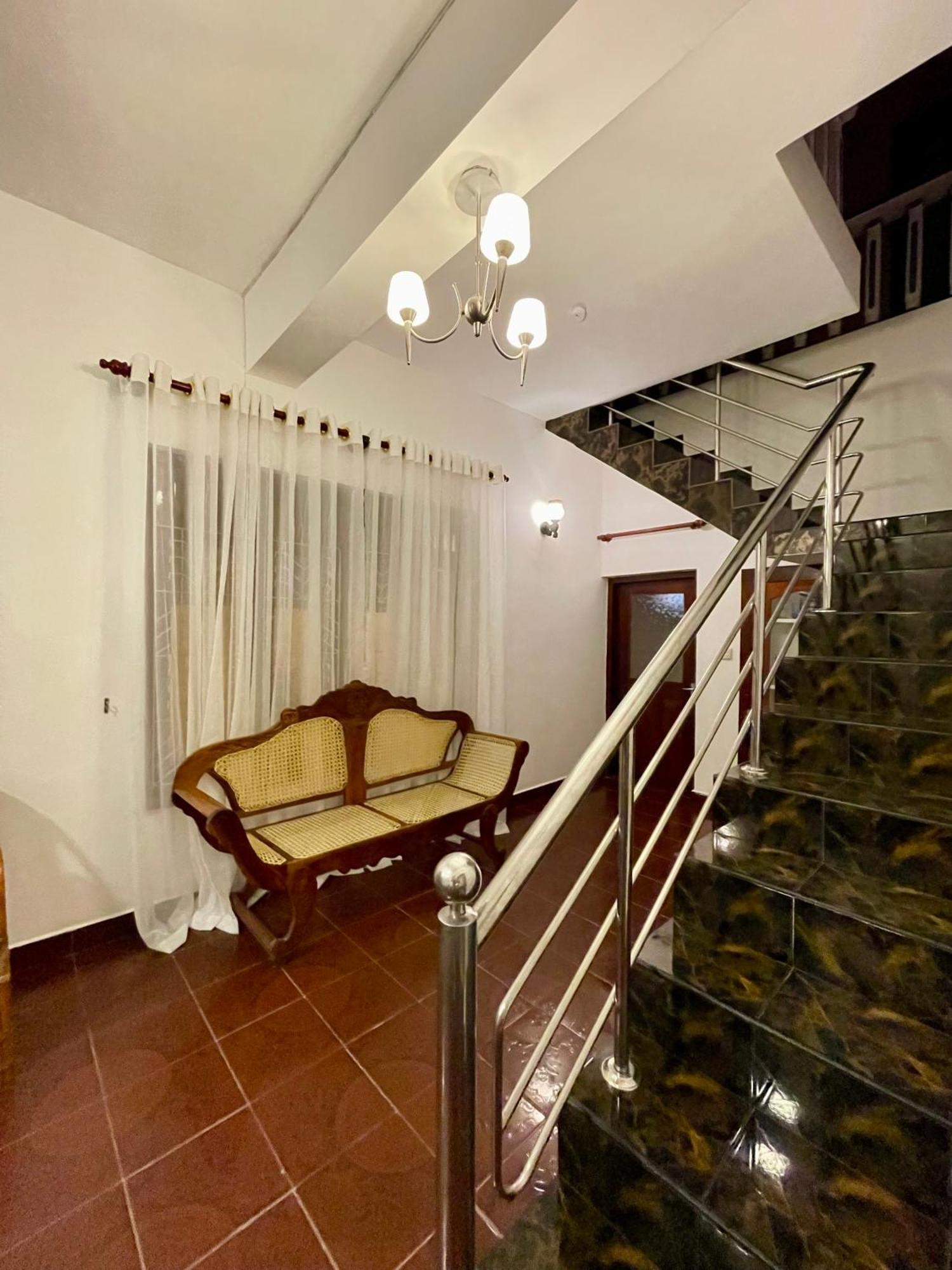 Rivinson Hotel Negombo Exterior foto